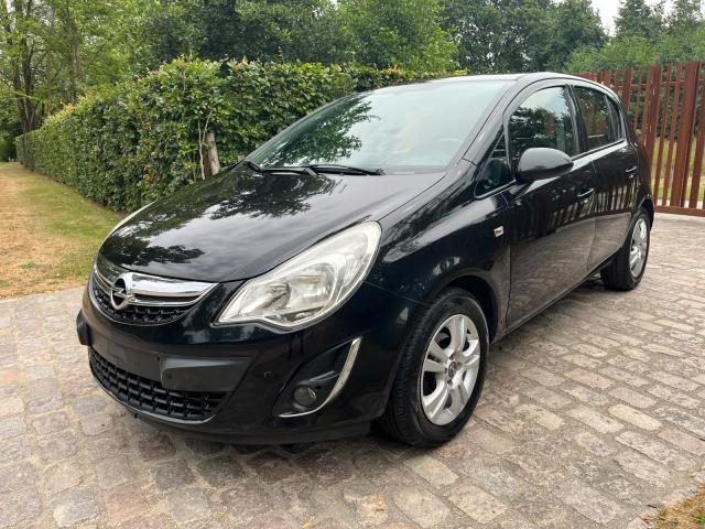 Opel Corsa 1.2i 