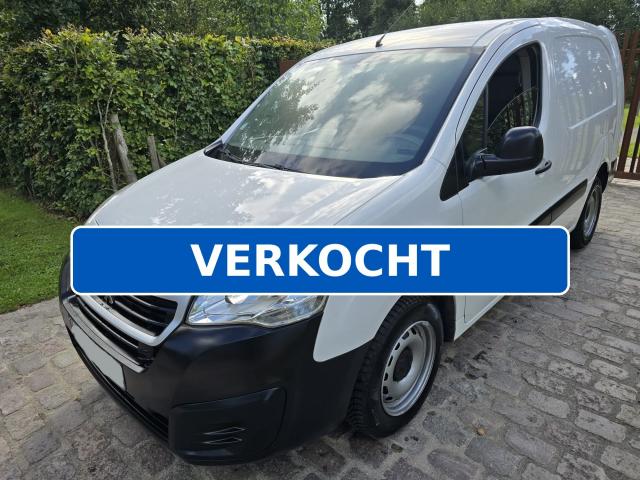 Peugeot Partner 1.6 HDI L2 lichte vracht - 3 zitplaatsen (Euro 5b)